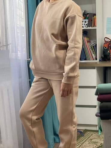 прокат мужских костюмов [возьми на прокат] бишкек фото: Тёплые спортивные костюмы 
3хнитка 
Удобно красиво — 3