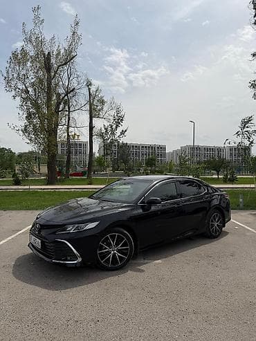 Унаа сатуу: Toyota Camry: 2023 г., 2.5 л, Автомат, Бензин, Седан — 1
