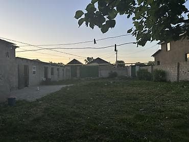 Продается времянка со складом . с. Новопокровка. 6 соток улица