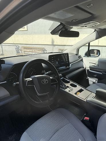 sprinter 2 7: Toyota Sienna: 2021 г., 2.5 л, Вариатор, Гибрид, Минивэн — 6