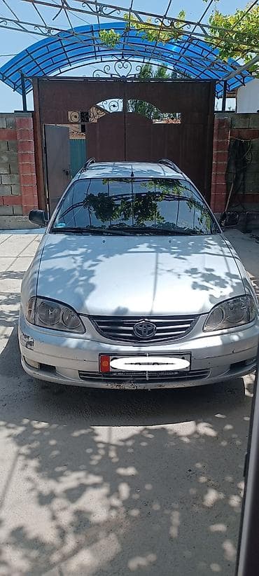 форестер легаси: Toyota Avensis: 2001 г., Универсал — 1