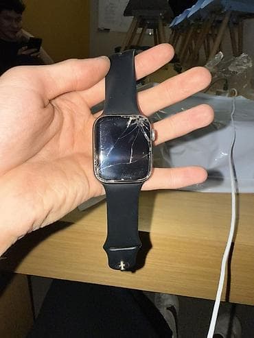 Apple Watch Series 5 (44 мм), алюминиевый корпус, цвет Space Gray at lalafo.kg Apple Watch Series 5 (44 мм), алюминиевый корпус, цвет Space Gray