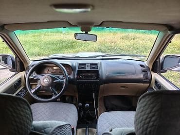 двери ниссан: Nissan Terrano: 2003 г., 2.7 л, Механика, Дизель, Внедорожник — 4