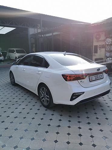 Kia: Kia Cerato: 2019 г., 1.6 л, Вариатор, Бензин, Седан — 5