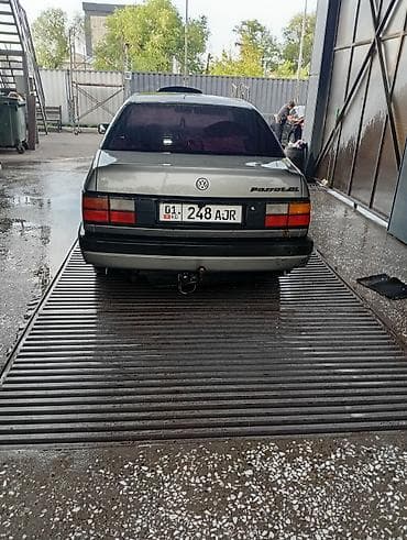 Volkswagen Passat: 1989 г., 1.8 л, Механика, Бензин, Седан — 3