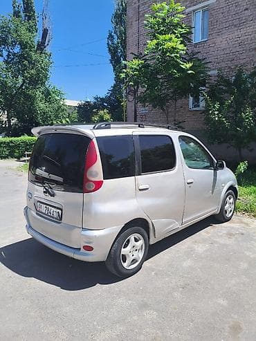 lexus 47: Toyota Yaris Verso: 2001 г., 1.3 л, Механика, Бензин, Универсал — 3