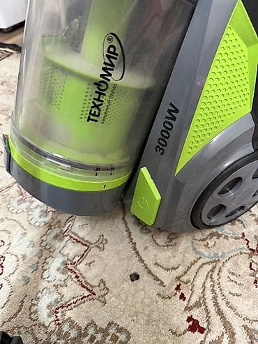 Пылесос Техномир 3000W, циклонного типа В отличном состоянии как