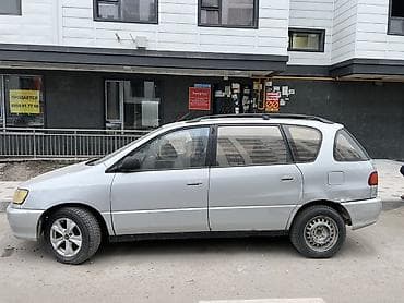 богажник ипсум: Toyota Ipsum: 2000 г., Бензин, Минивэн — 4
