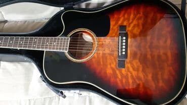 продается пятинитка: Электрогитара новая в футляре, цена 20 000сом — 1