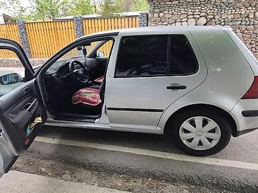авто порше: Volkswagen Golf: 2004 г., 1.6 л, Автомат, Бензин, Хэтчбэк — 5