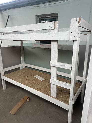 Кровати: Двух ярусная кровать есть 8 штук. Для дома, хостела, пансионата — 3