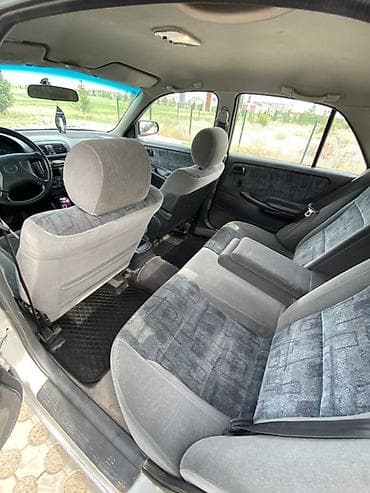 down pipe: Mazda 626: 1998 г., 2 л, Механика, Бензин, Седан — 8