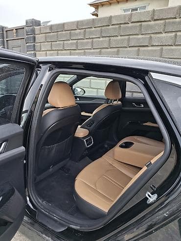 Продажа авто: Kia K5: 2021 г., 2 л, Автомат, Гибрид, Седан — 7