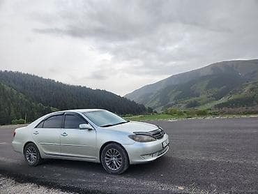 Транспорт: Toyota Camry: 2005 г., Седан — 3