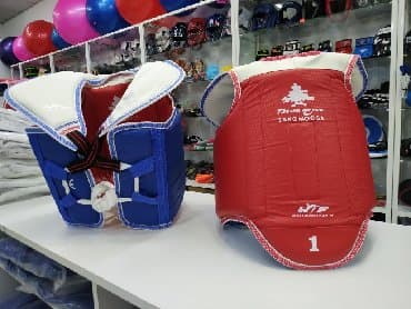 форма добок для тхэквондо: Качественные, фирменные двухсторонние протэкторы для таэквондо — 7