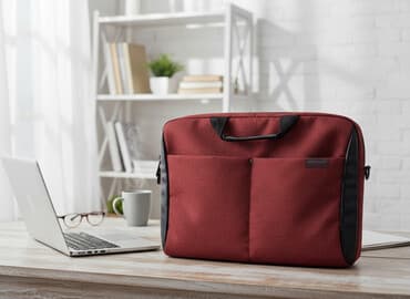 Сумка для ноутбука Miracase, бордовая - Формат: для ноутбуков at lalafo.kg Сумка для ноутбука Miracase, бордовая - Формат: для ноутбуков