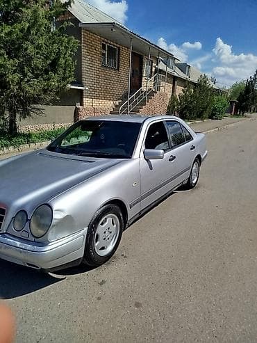 gen kg: Mercedes-Benz E-Class: 1995 г., Седан — 10