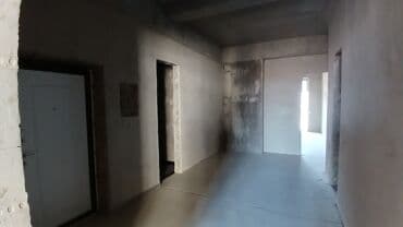 продаю одну комнатную квартиру: 3 комнаты, 137 м², Элитка, 10 этаж, ПСО (под самоотделку) — 4