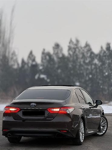 d 4d: Toyota Camry: 2018 г., 2.5 л, Вариатор, Гибрид, Седан — 5