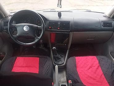 Volkswagen: Volkswagen Golf: 1998 г., 1.6 л, Механика, Бензин, Хэтчбэк — 6