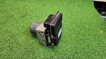 система форсунок: Блок абс е60 6 777 801 Год 2005 В отличном состоянии, очень большой — 1