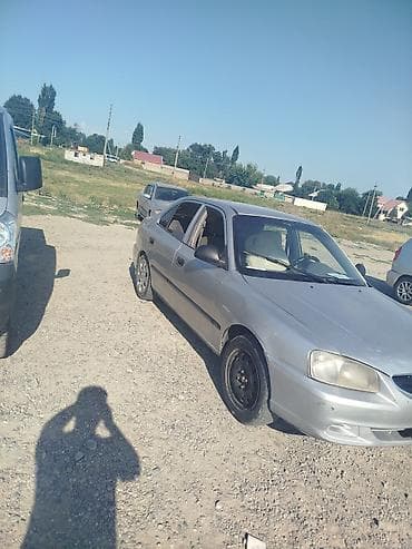 Унаа: Hyundai Accent: 2005 г., 1.5 л, Кол менен иштөөчү, Бензин, Седан — 3