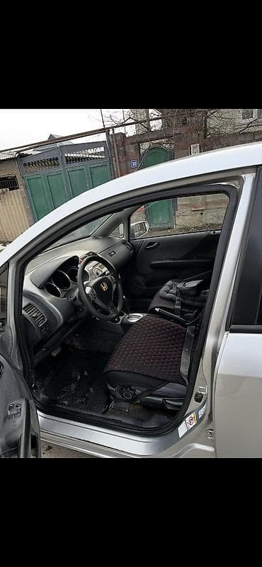 bew e34: Honda Jazz: 2006 г., 1.4 л, Бензин — 8