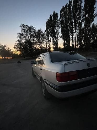 odyssey absolute: Volkswagen Vento: 1993 г., 2 л, Механика, Бензин, Седан — 5