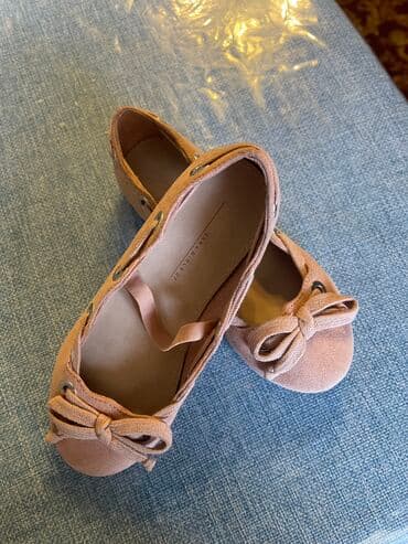 на утренник: Балетки Zara оригинал. Размер 27. Носили 1 раз на НГ утренник, т.е. в — 3