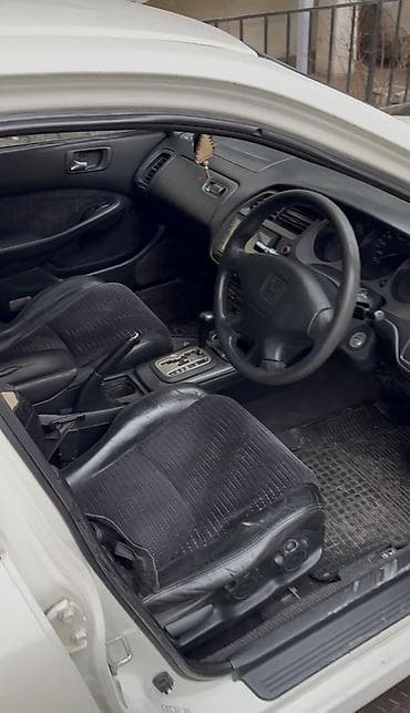 Honda Accord: 2000 г., 2 л, Автомат, Бензин, Седан — 6