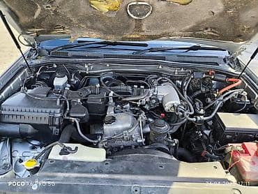 потолок на lx 570: Toyota Hilux Surf: 2004 г., 2.7 л, Автомат, Газ, Внедорожник — 10