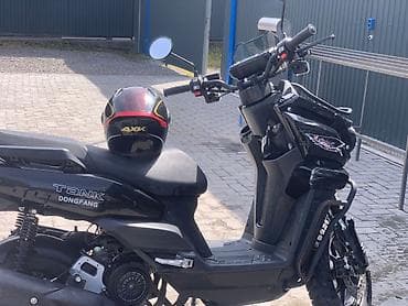 капот спада: Тип скутера Tank, 150 куб. см, Бензин, Б/у — 2