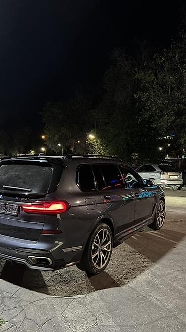 2 8: BMW X7: 2019 г., 4.4 л, Автомат, Бензин, Внедорожник — 3