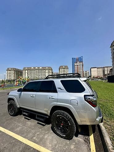 Продажа авто: Toyota 4Runner: 2021 г., 4 л, Автомат, Бензин, Внедорожник — 5