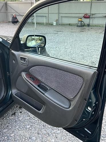 тоета сиента: Toyota Avensis: 1999 г., 1.8 л, Механика, Бензин, Универсал — 8