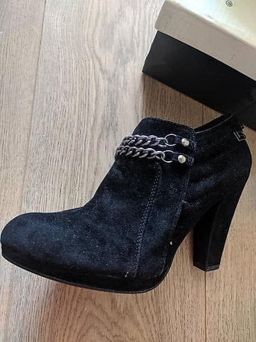 Женская обувь: Продаются замшевые ботильоны — 3