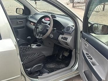 дом передвижной: Mazda Demio: 2003 г., 1.3 л, Автомат, Бензин, Хэтчбэк — 6