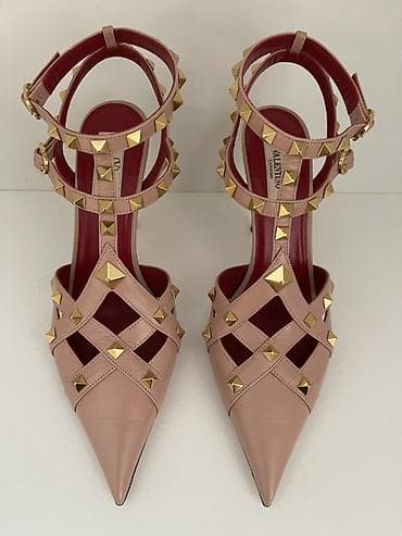 classic: Valentino Garavani Rockstud — культовая модель Элегантные босоножки — 2