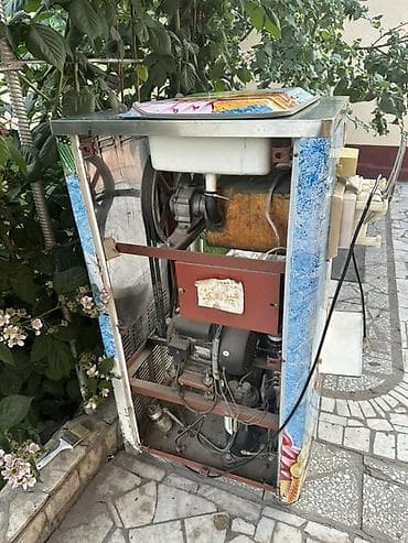 Оборудование для производства: Аппарат для мягкого мороженого фризер. Аппарат в хорошем состоянии — 3