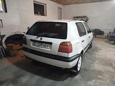 вмв 5: Volkswagen Golf: 1992 г., 1.6 л, Механика, Бензин, Хэтчбэк — 8