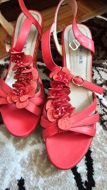 Летние босоножки