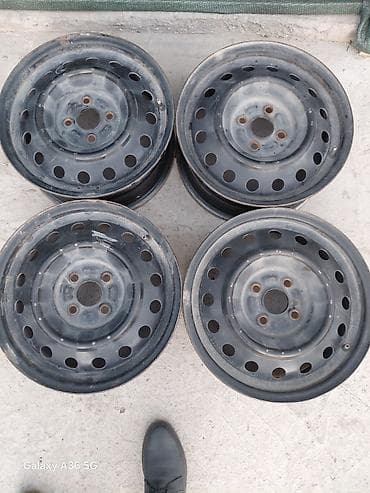 бампер камри 45: Железные Диски R 15 Toyota, Комплект, отверстий - 4, Б/у — 1