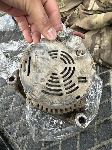 велосипед volkswagen: Генератор Volkswagen Б/у, Оригинал — 2