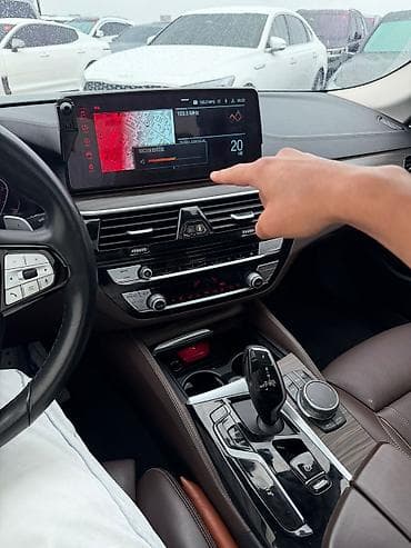 Продажа авто: BMW 530: 2021 г., 2 л, Бензин, Седан — 7