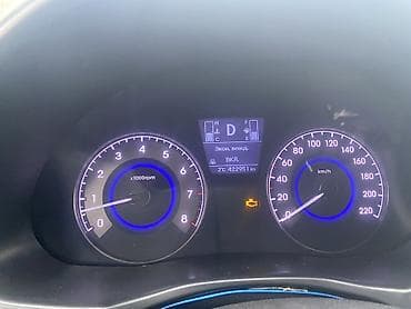 хюндай солярис 2015: Hyundai Solaris: 2015 г., 1.6 л, Автомат, Бензин, Седан — 3