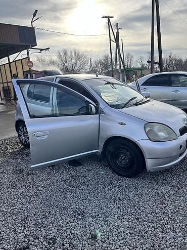 mercedes benz e class 210: Toyota Vitz: 2000 г., 1 л, Автомат, Бензин, Хэтчбэк — 4