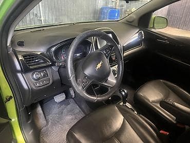 спарк дверь: Chevrolet Spark: 2015 г., 1 л, Автомат, Бензин, Хэтчбэк — 5