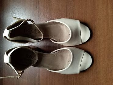 Женская обувь: Босоножки, 38, Б/у, цвет - Бежевый, Самовывоз — 1