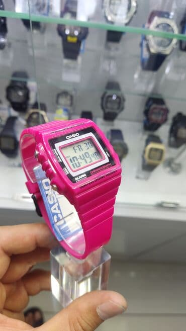 часы фирмы casio: Casio ! ___ Функции : дата, секундомер, будильник, подсветка; — 5