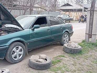 80 b4: Audi 80: 1990 г., Ручные, Бензин, Седан — 4